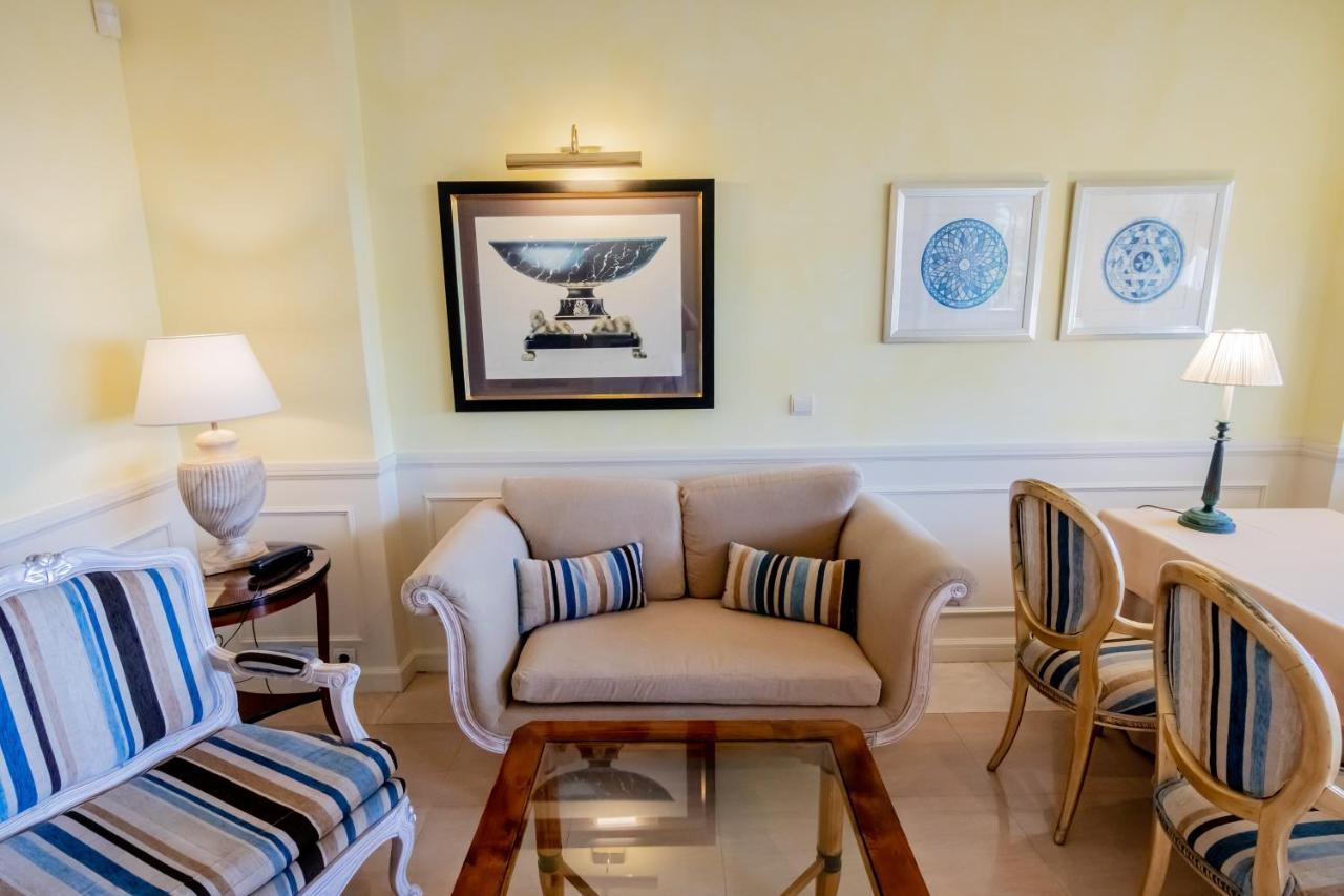 Guadalpin Suites Marbella Eksteriør billede
