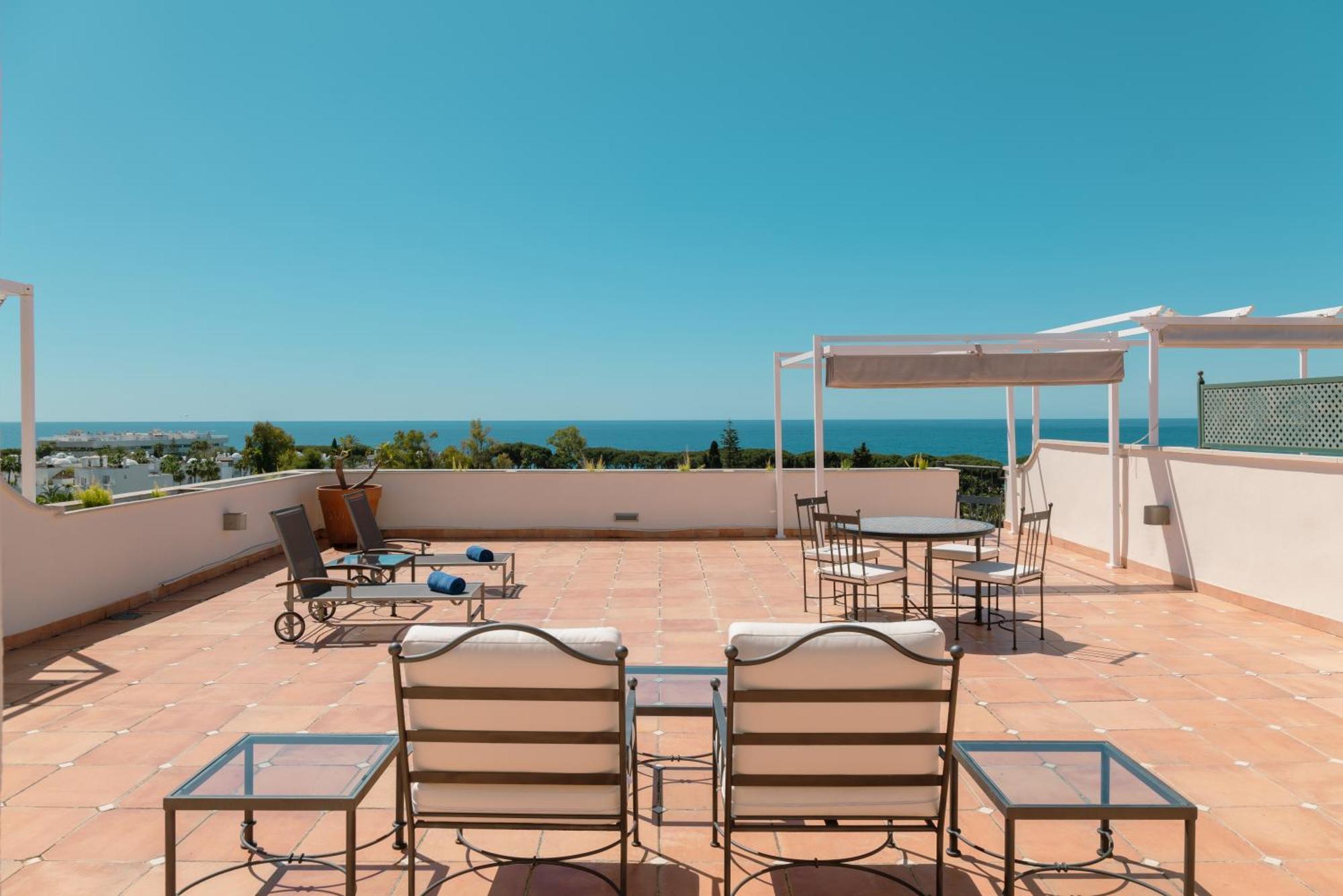 Guadalpin Suites Marbella Eksteriør billede