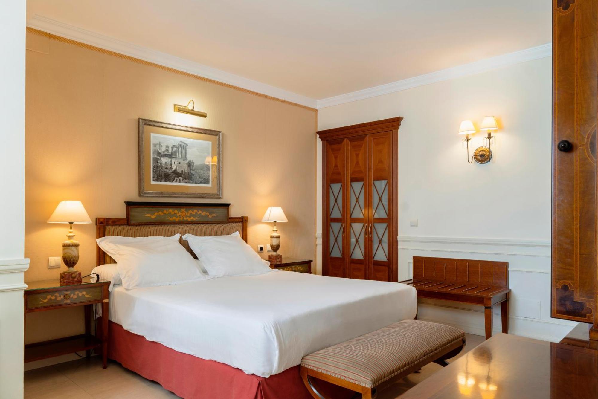 Guadalpin Suites Marbella Eksteriør billede